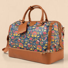  Mountain Crow Floral Weekender Travel Bag